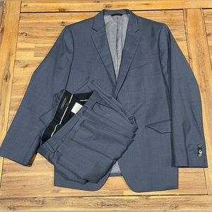 Men’s Banana Republic slim suit jacket blazer, and pants 42s and 34/32
